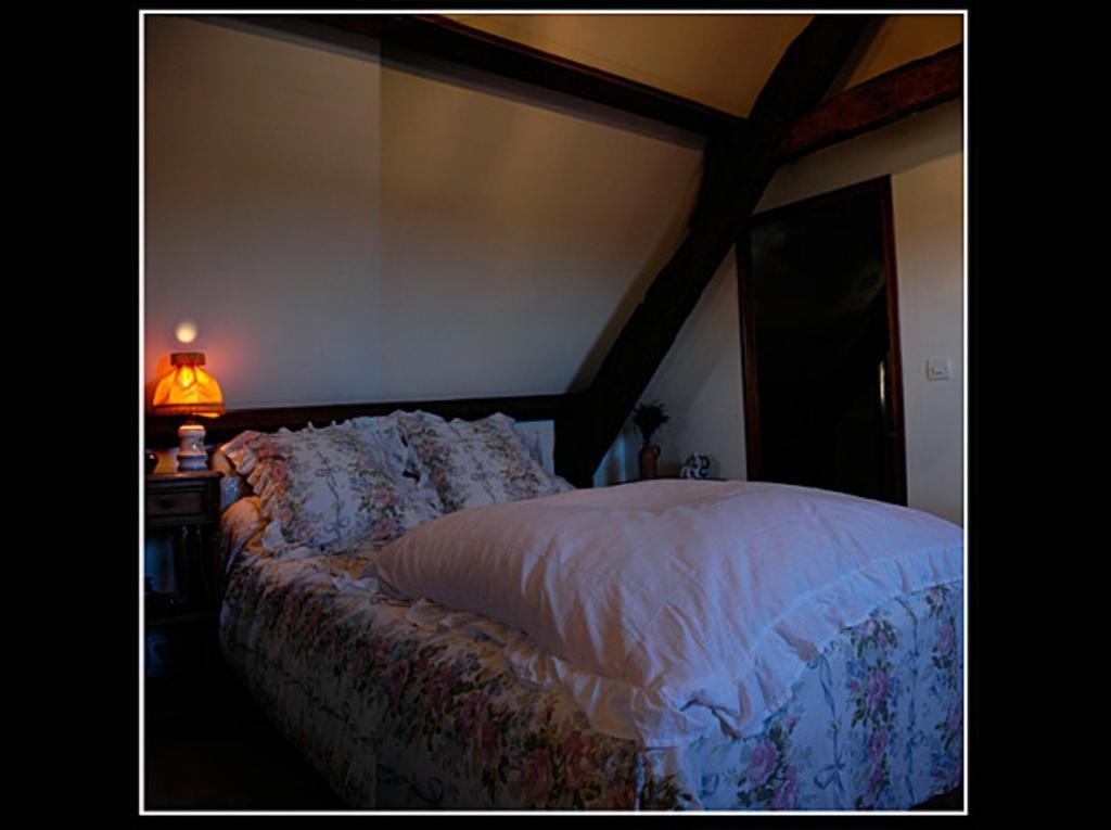 Bed and Breakfast Maryse Et Jean-Pierre Longues-sur-Mer Номер фото